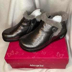 Algeria 2-Toned Metallic Boots